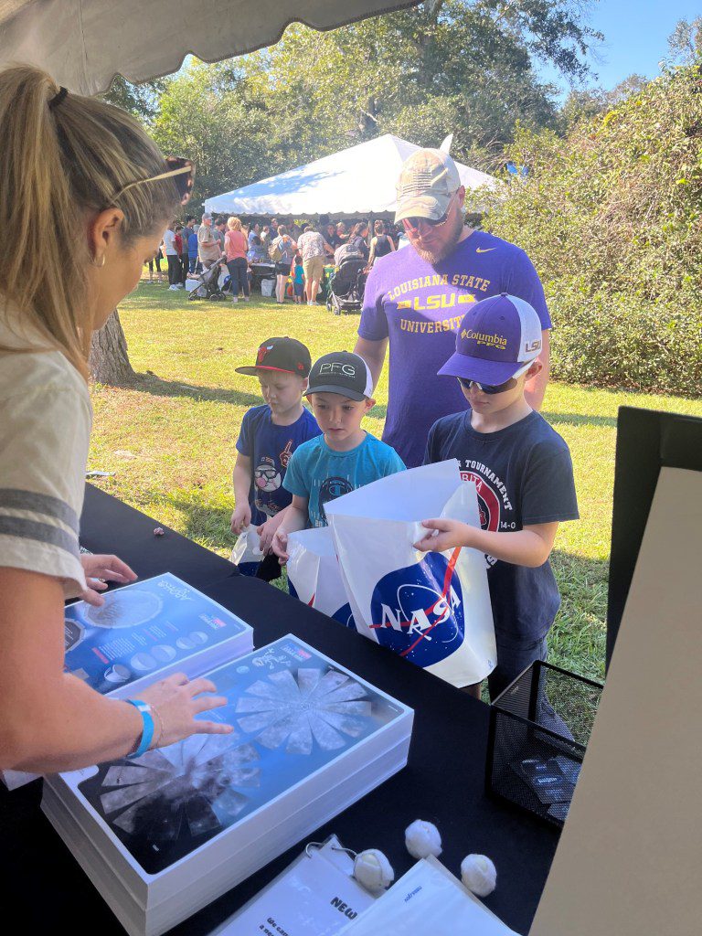 Young participants learned more about NASA’s return to the Moon at the Wild Things event celebrating National Wildlife Refuge Week in Lacombe, Louisiana.