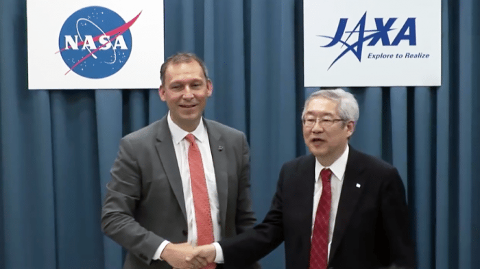 Thomas Zurbuchen, the Associate Administrator for the Science Mission Directorate of NASA and Saku Tsuneta, the Director General of ISAS/JAXA